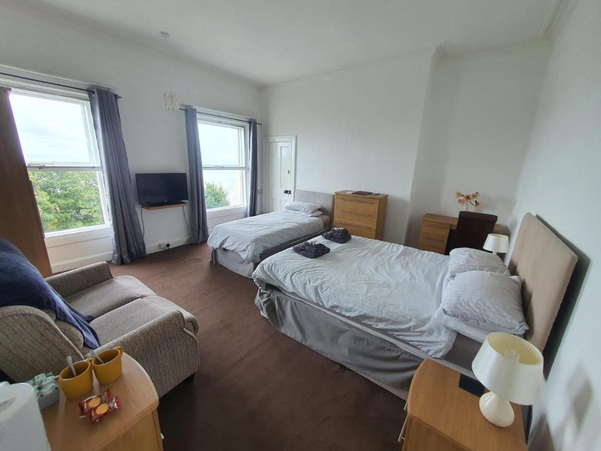 Highlander Hotel Scarborough Buitenkant foto